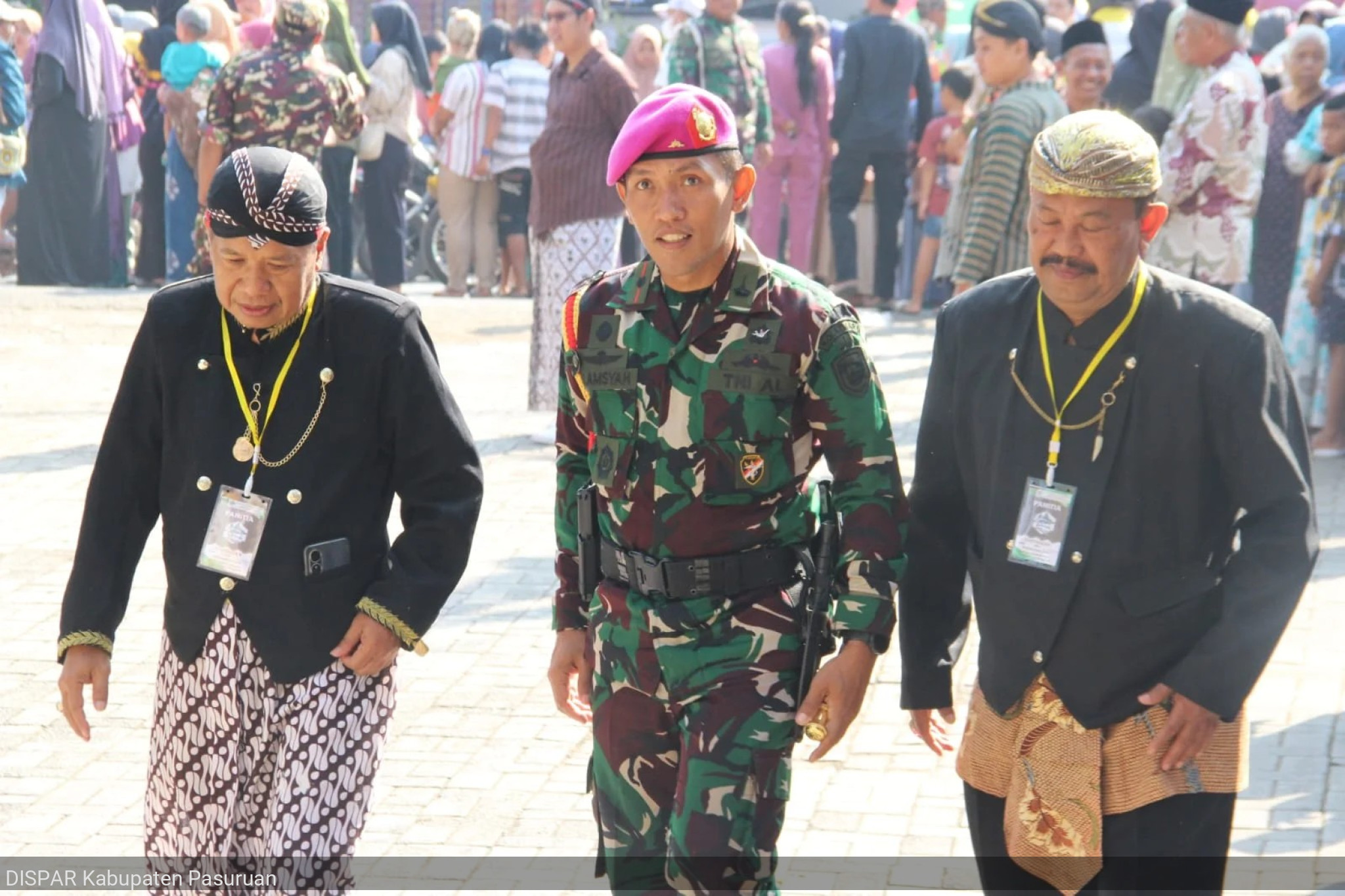 Puslatsus TNI Ikuti Upacara Larungan di Danau Ranu Grati, Perkuat Nilai Tradisi dan Budaya Lokal